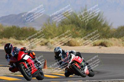 media/Oct-08-2022-SoCal Trackdays (Sat) [[1fc3beec89]]/Turn 10 (945am)/